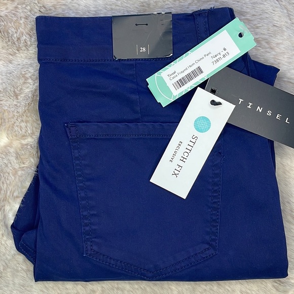 Tinsel Casia Frayed Hem Chino Pant In Navy - Picture 2 of 16